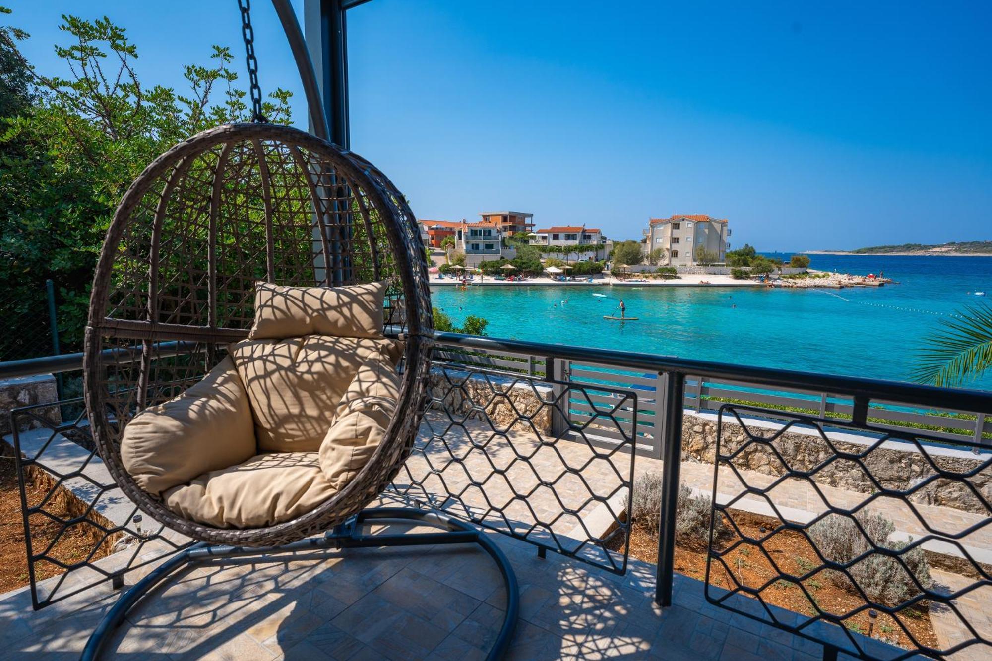 Seaside House For Families With Children Kanica, Rogoznica - 16304 ภายนอก รูปภาพ