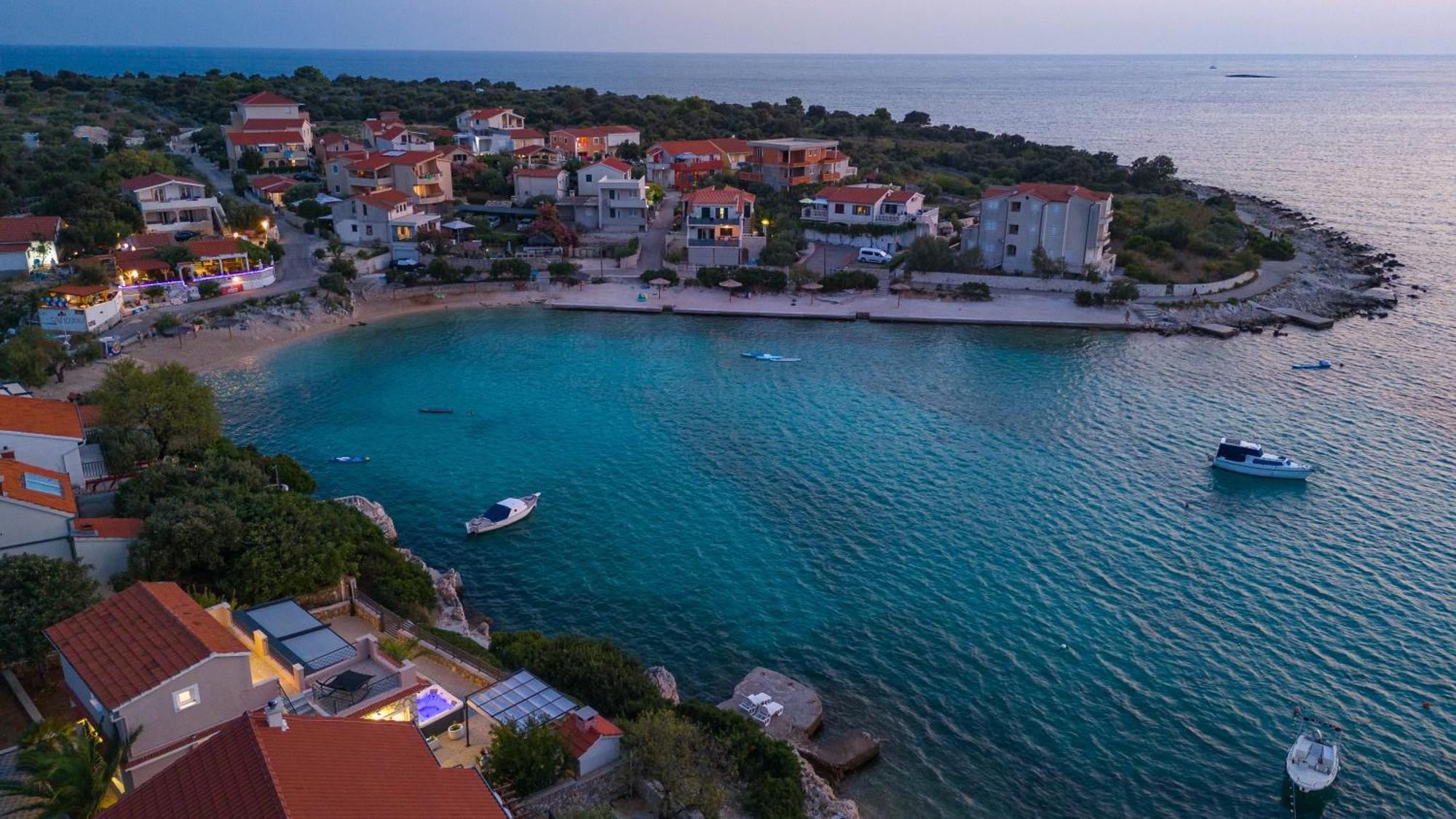 Seaside House For Families With Children Kanica, Rogoznica - 16304 ภายนอก รูปภาพ